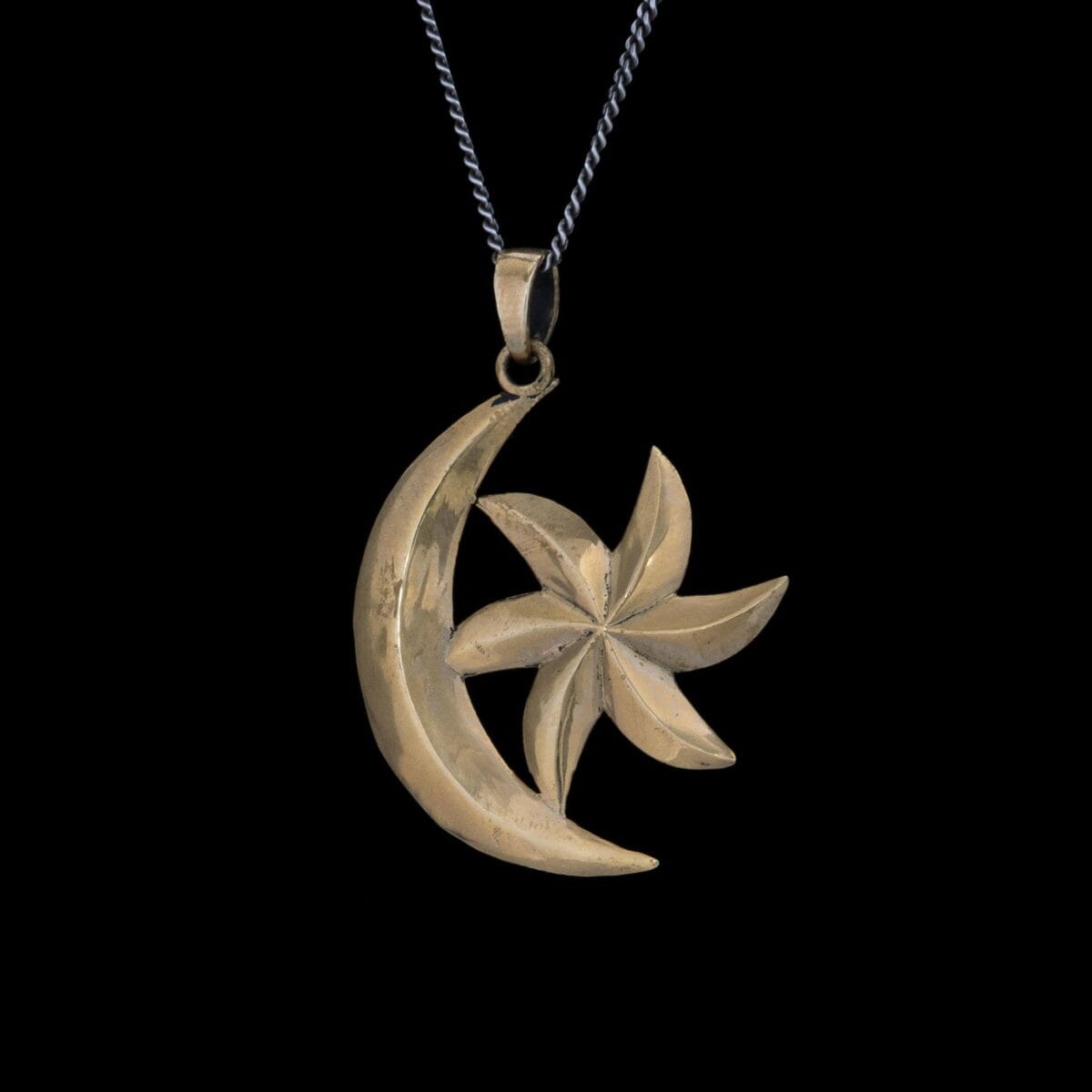 Moon-and-Star Elder scrolls Pendant - Image 4