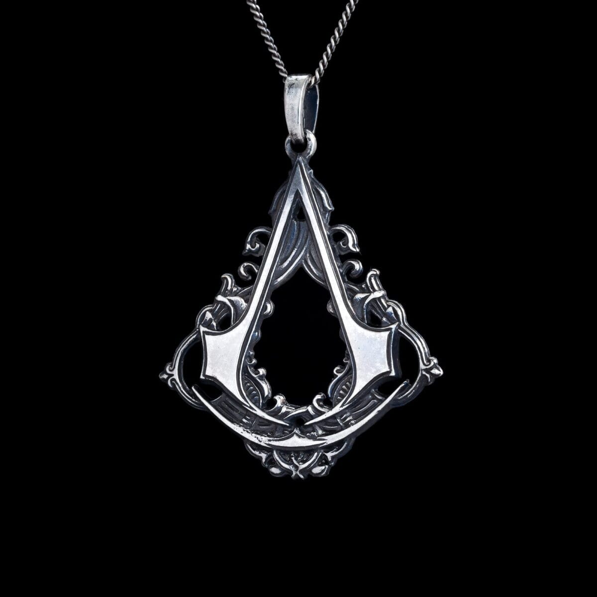 Assasin's Creed Connor Kenway Pendant - Image 4
