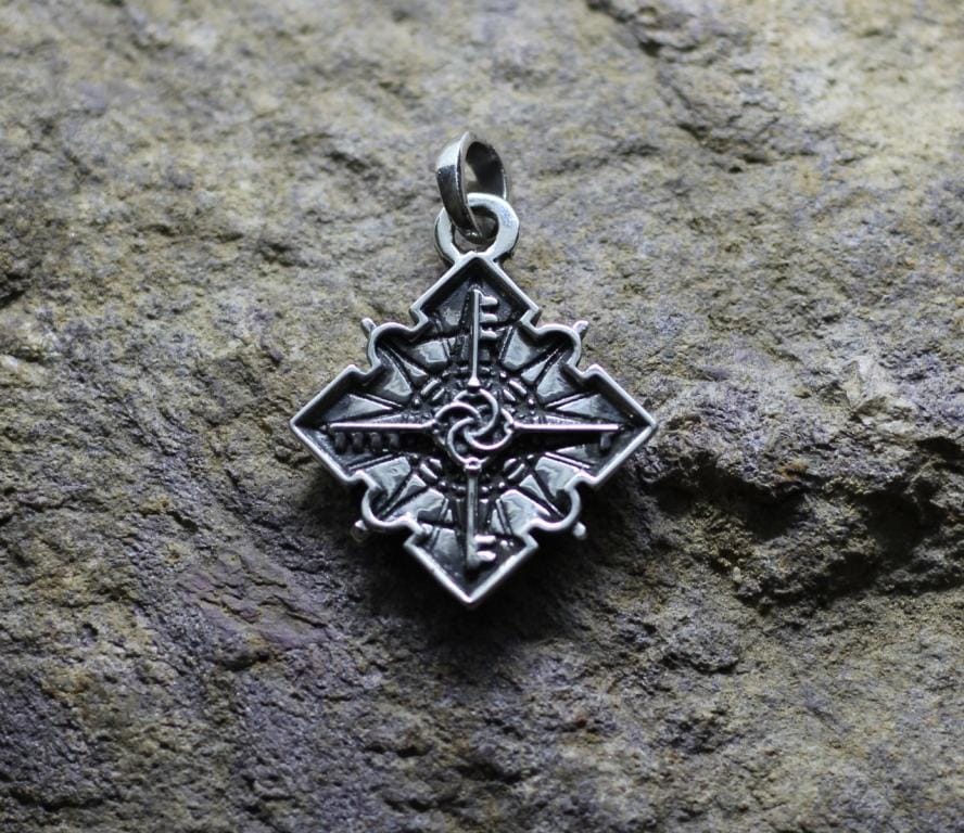 IMG_3645 Emily Kaldwin imperial signet Dishonored pendant - Image 1